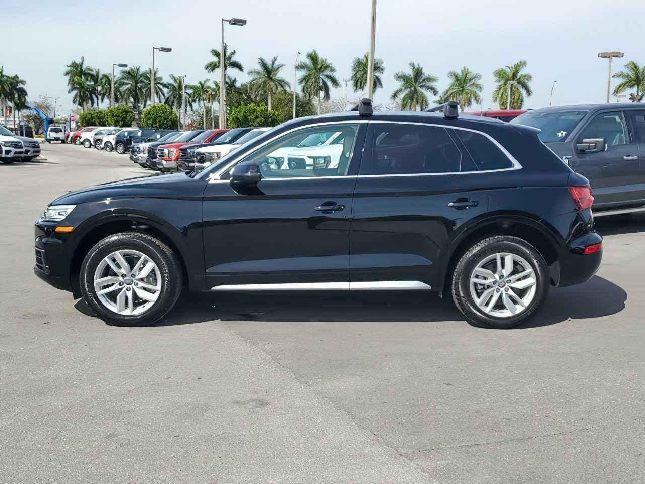 Audi Q5 2020 Black