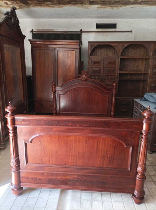 Cama individual Madeira Cerejeira Americana, inicio Sec XX