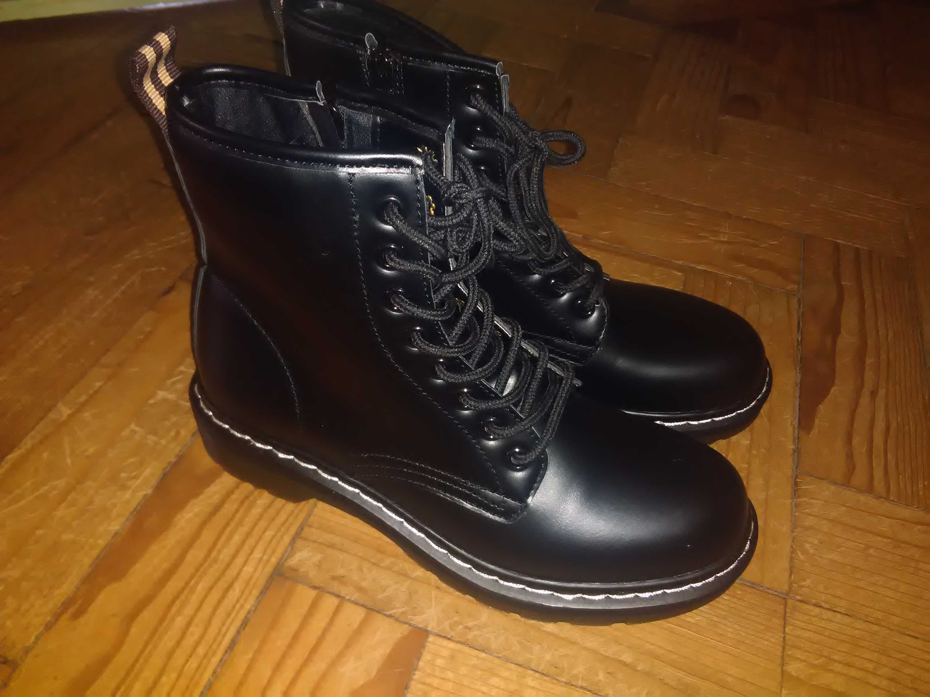 Botas NOVAS 37 estilo militar