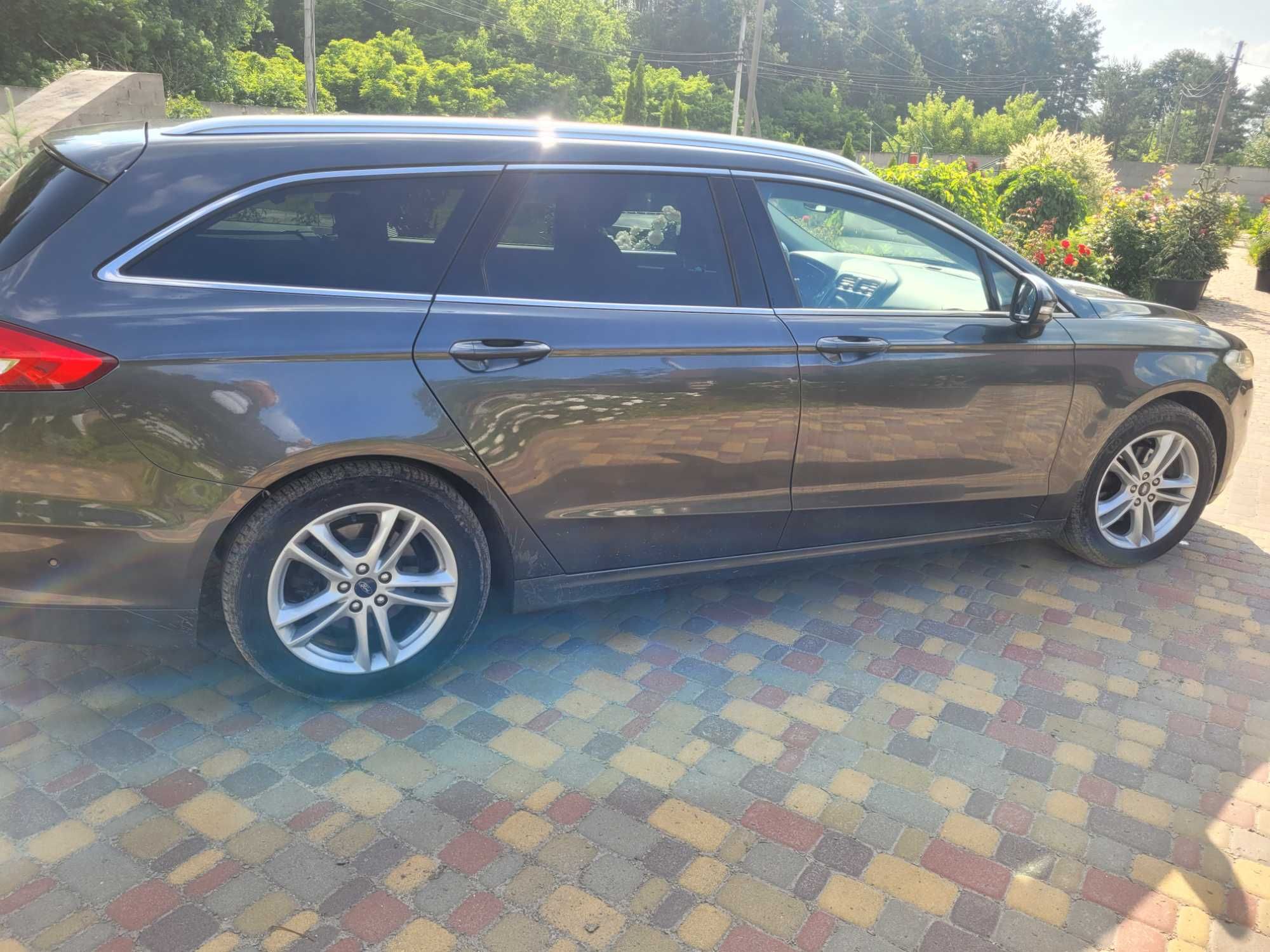 Автомобіль Форд Mondeo