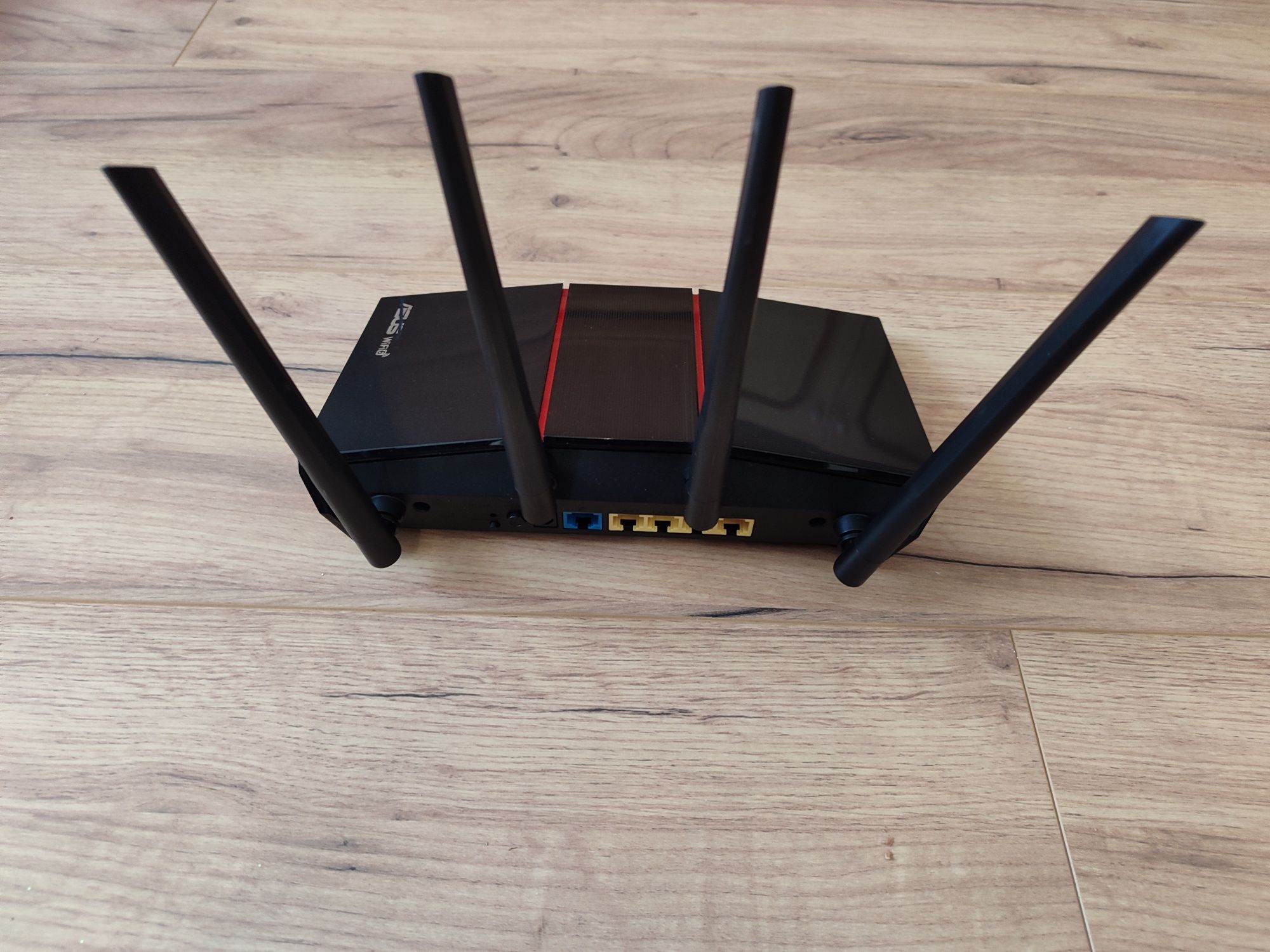 Маршрутизатор роутер ASUS AX-55 чудове рішення для швидкого інтернету