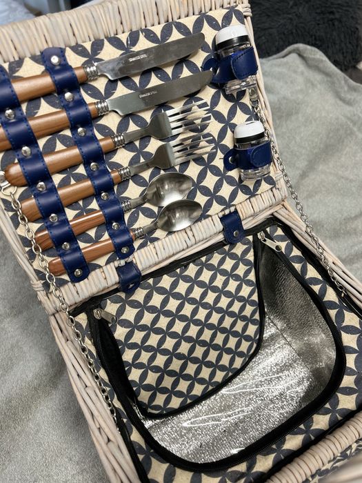 Piękny Kosz Piknikowy