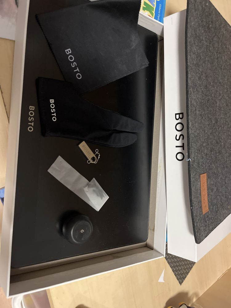 Tablet grafuczny Bosto 16 HD series