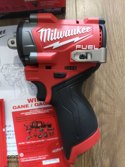 Milwaukee 2563P-20 2563-20 m12 Fuel 1/2" Impact Wrench