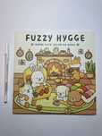 Fuzzy Hygge Coloring Book e caneta branca
