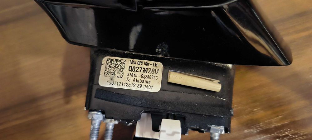 Ліве дзеркало Hyundai Santa Fe 2019 з камерою 87610S2280