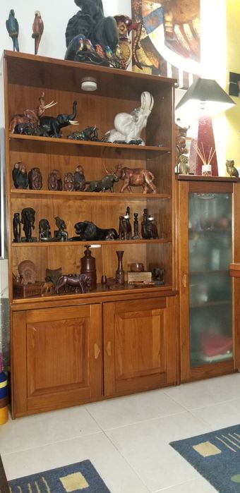 Venda de móveis e sofá e roupeiro