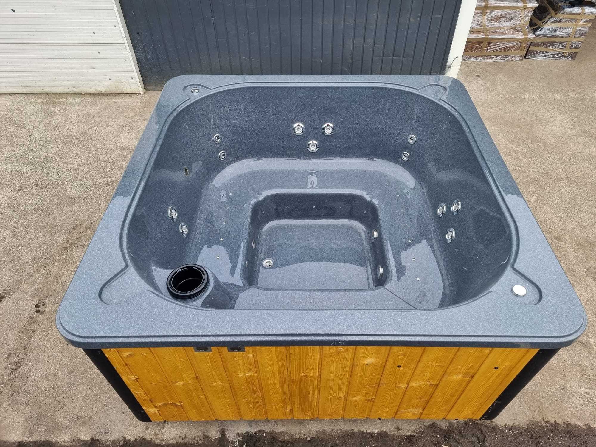 NOWA balia KWADRAT 210x210 jacuzzi piec wewnętrzny hydromasaż