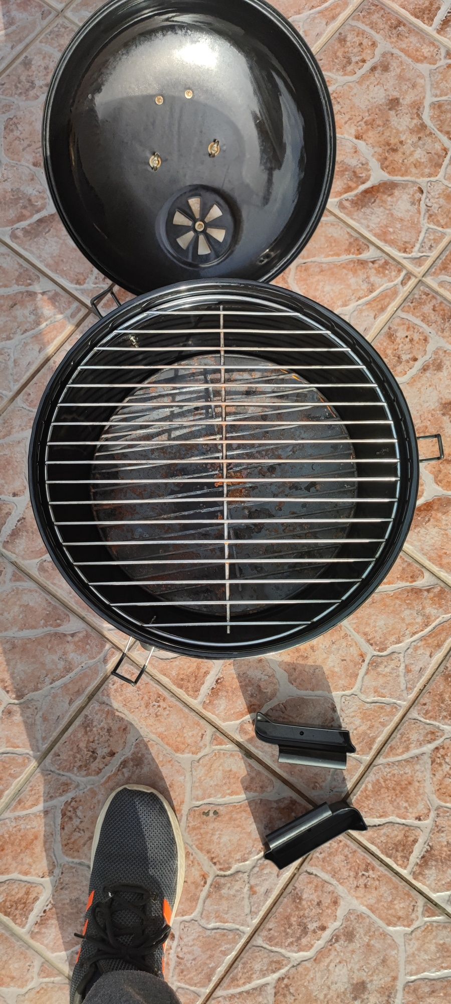 Mały grill MAYER BARBECURE przenośny
