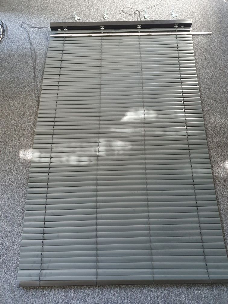 Żaluzje 2.5x1.43m czarne