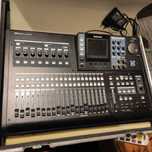 mixer cyfrowyTascam DP-32SD z nagrywaniem