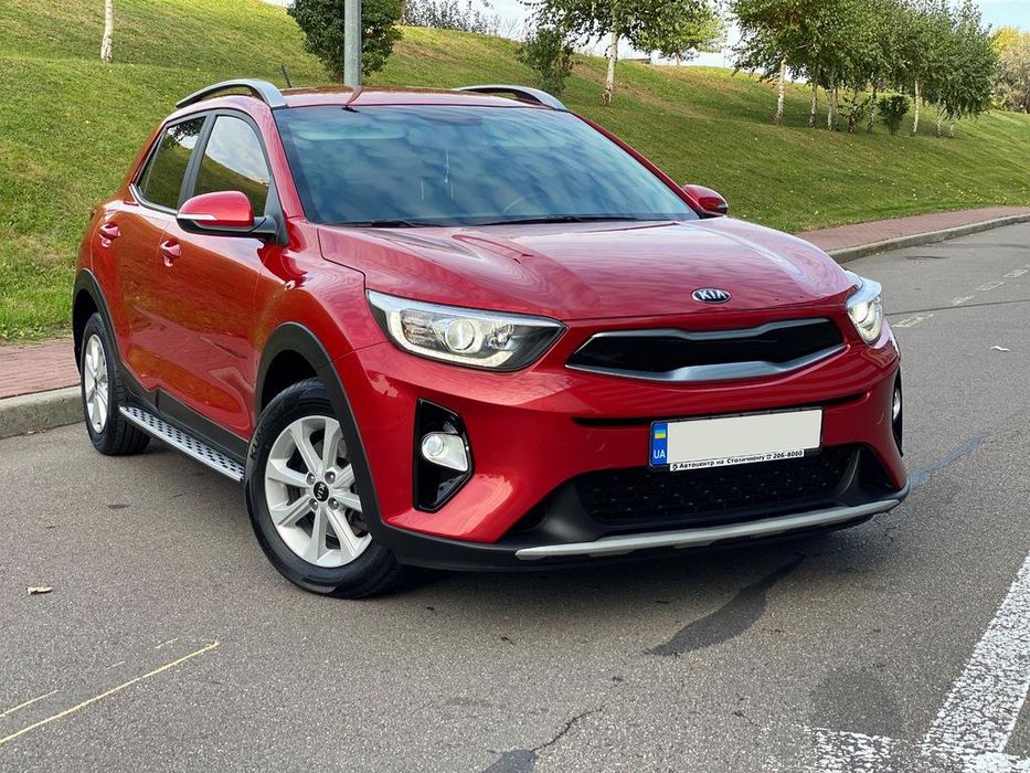Kia Stonic Боковые пороги (подножки)