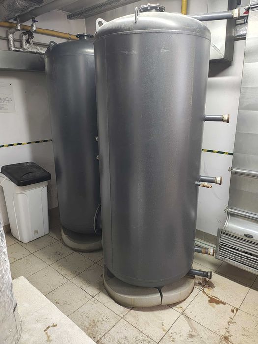 sprzedam zasobnik ciepłej wody VitoCell 100-V 750l + drugi zasobnik