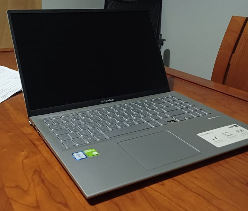 Asus VivoBook 15 X512F