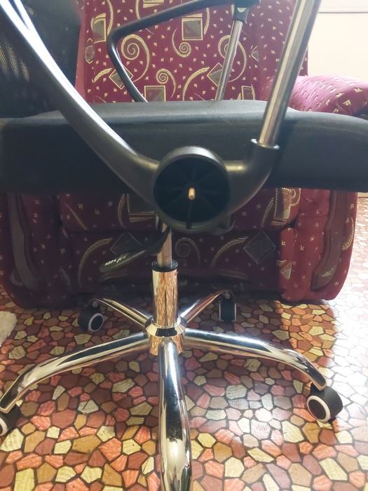 Крісло HATTA Strong чорне