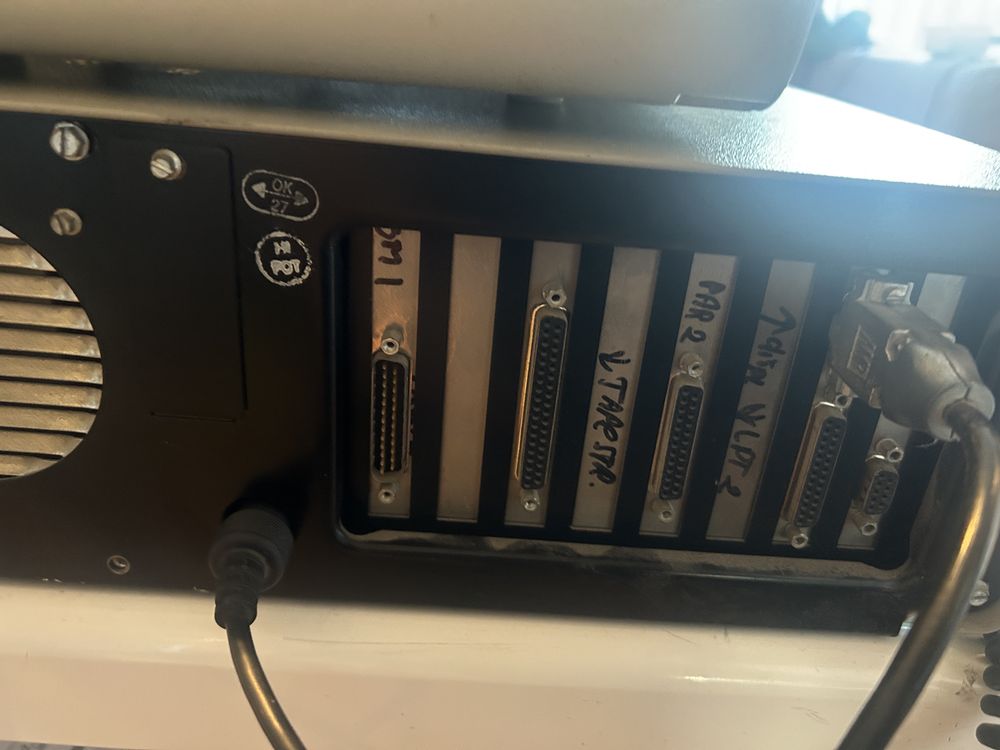 IBM 5160 . Monitor 5151, klawiatura XT F