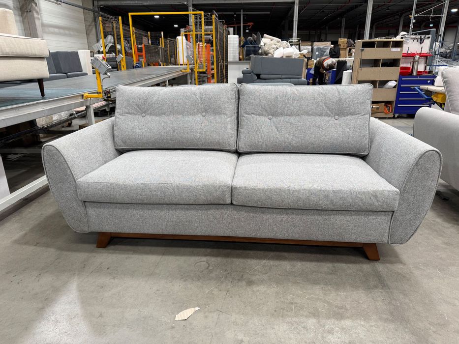 kanapa powystawowa Szara