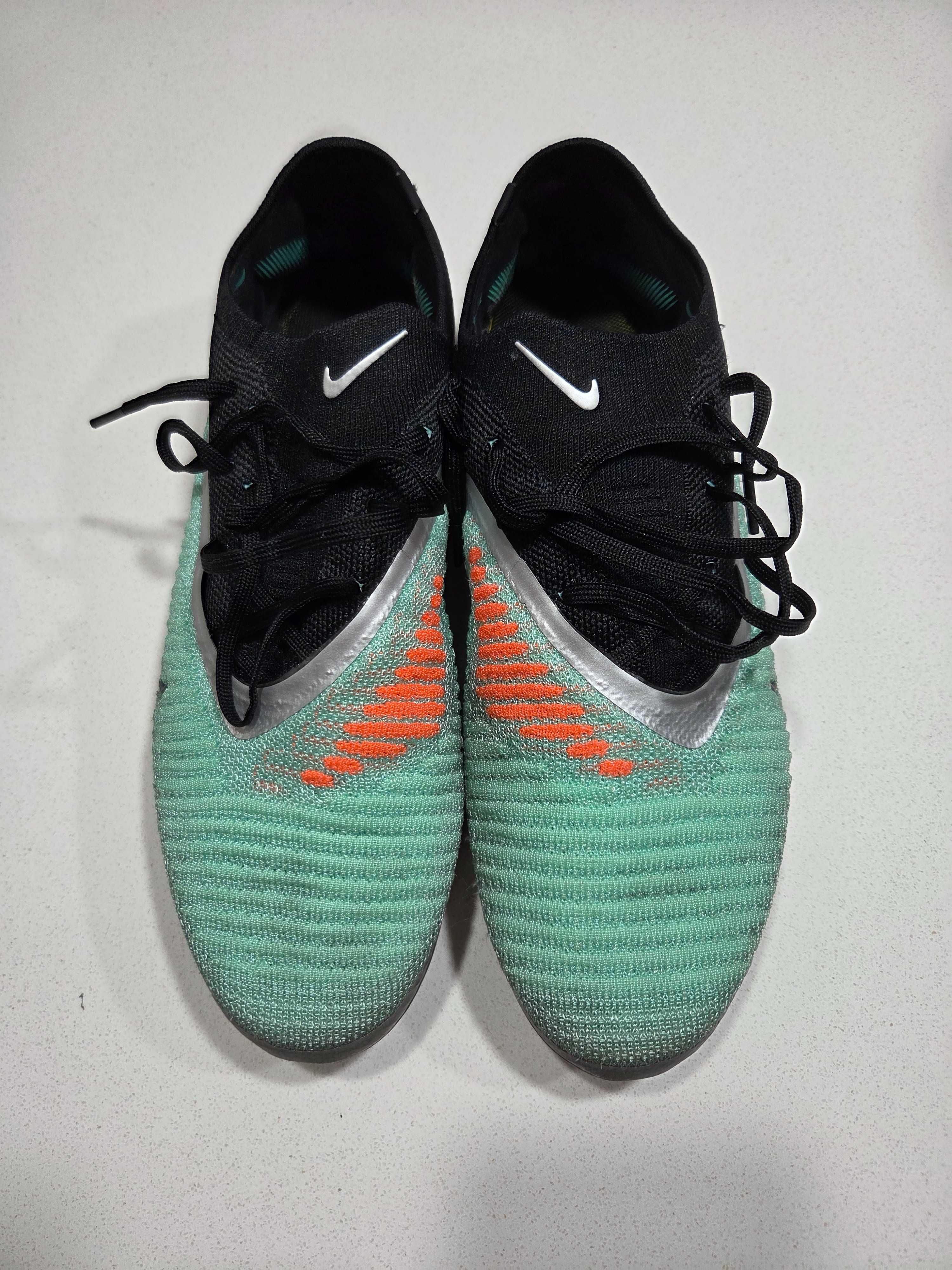 Chuteiras Nike Phantom 6 Low Elite AG