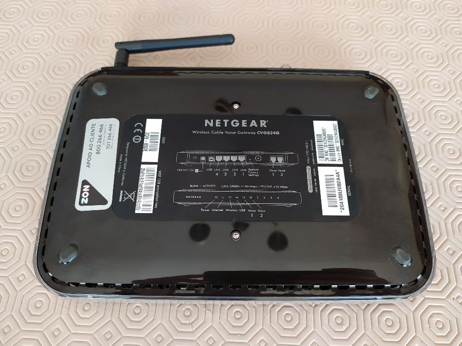 Router Netgear CVG834G