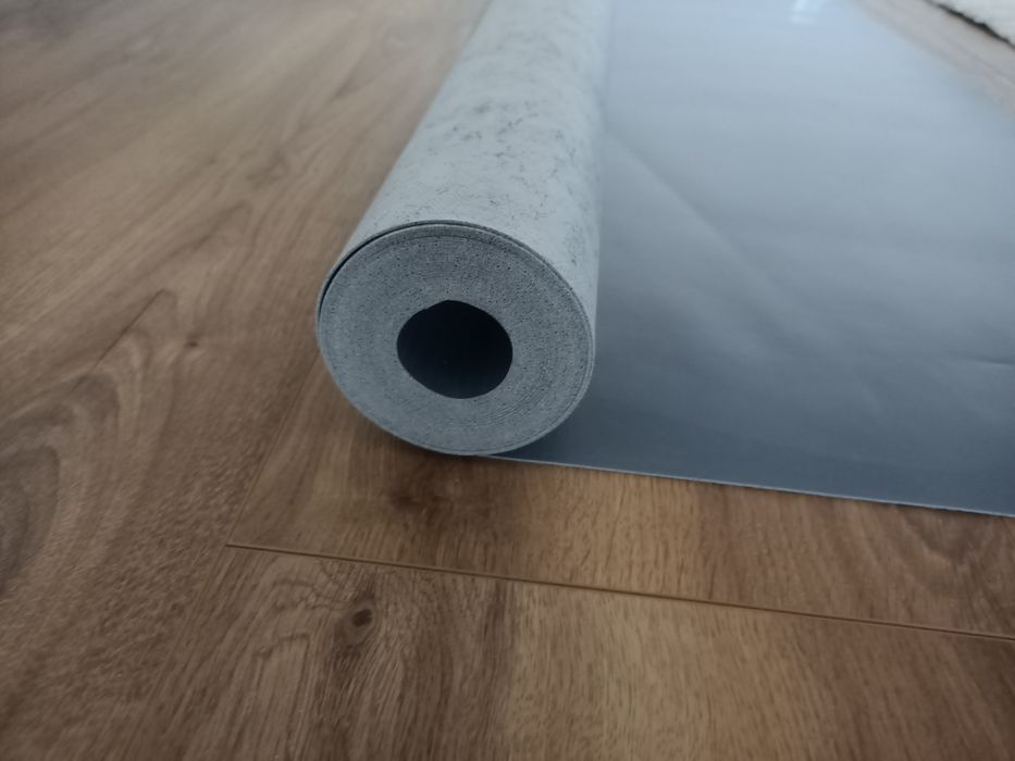Podkład pod panele winylowe z Casto ok 6m2