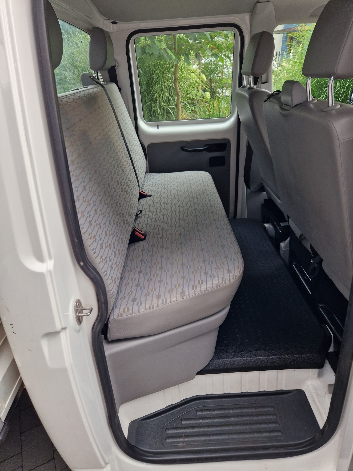 Volkswagen Transporter T6 doka brygadówka skrzyniowy 6 osobowy 2012