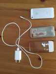Etui (dwa) i ładowarka do iPhone SE