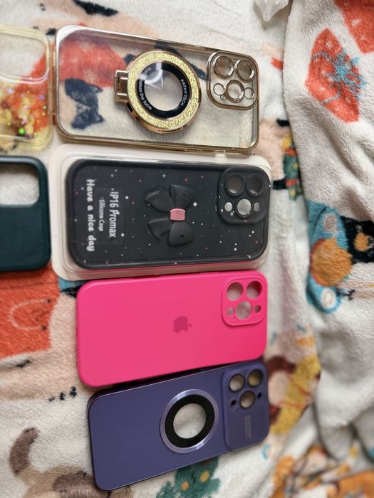 Продам чехли на йфон 11 про макс 4 на 16про макс