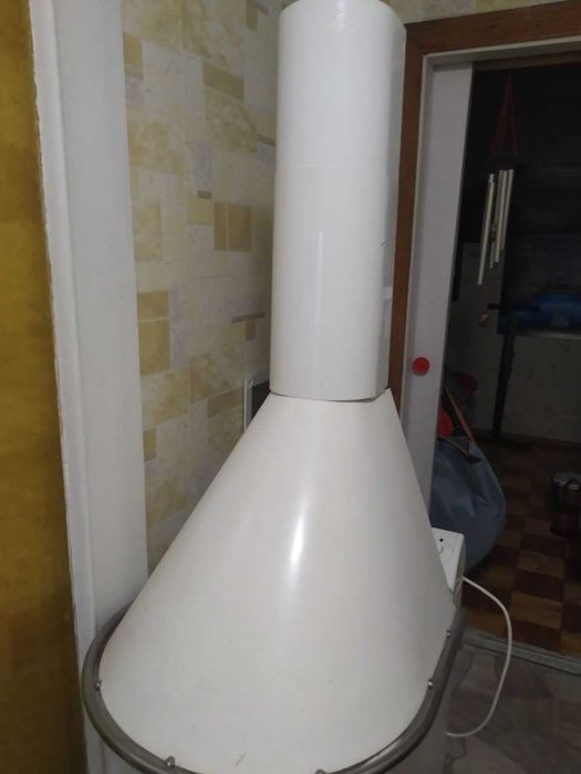 Витяжка кухонна уживана