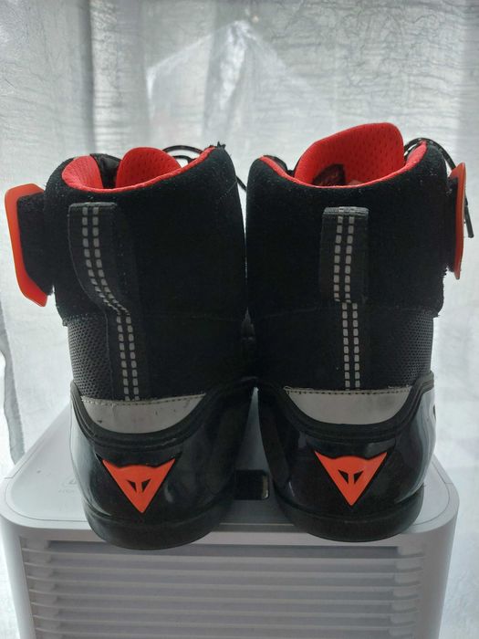 Botas Deinise tamanho 44