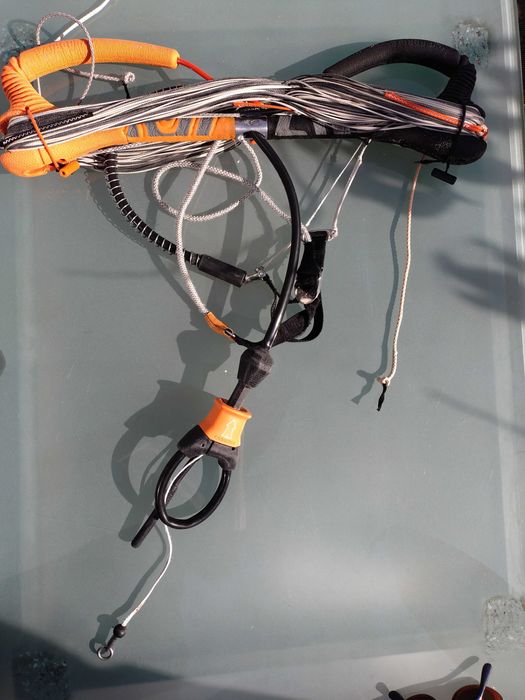 Kite Cabrinha FX 9m + bar Cabrinha Overdrive