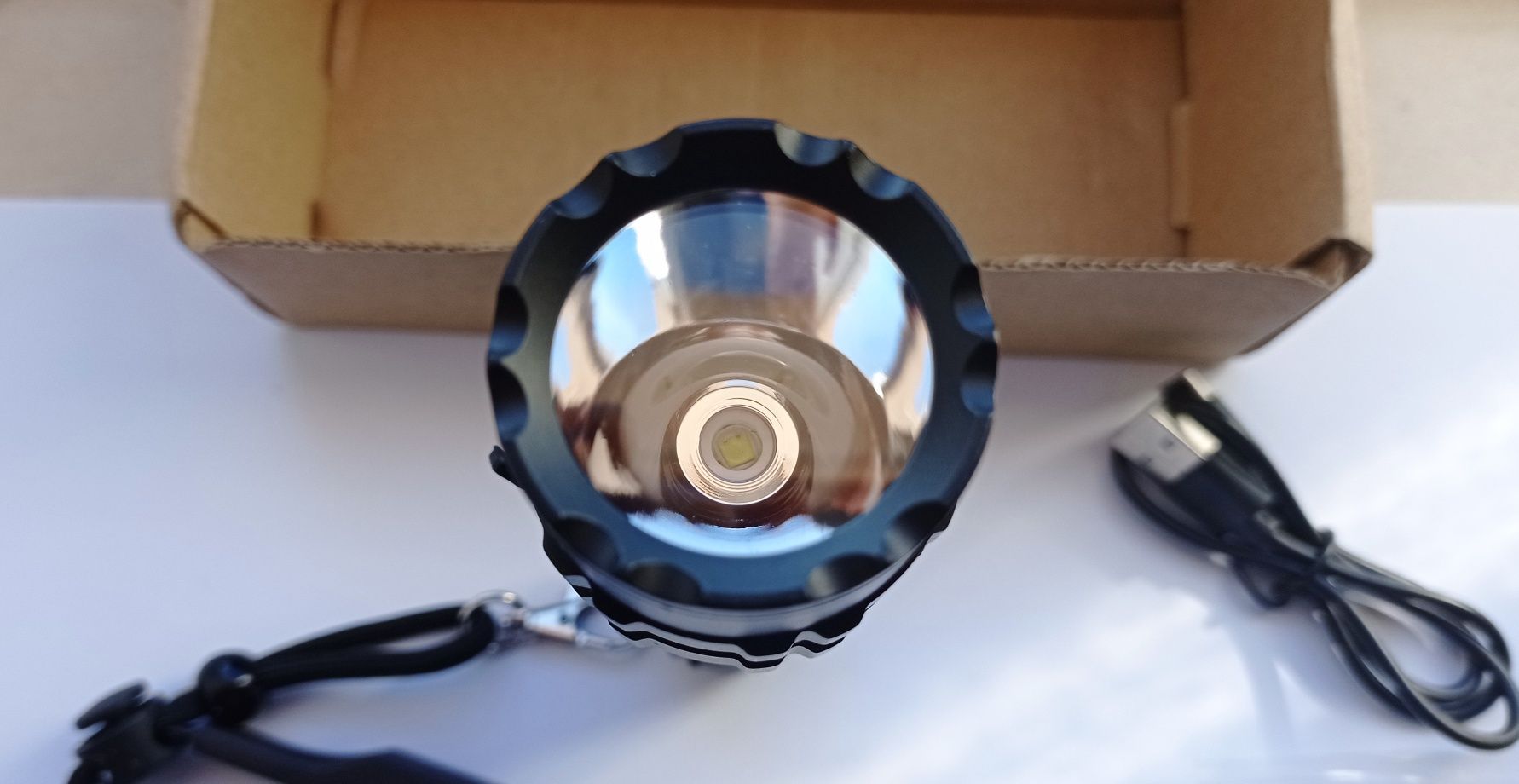 Lanterna led táctica ( luz branca), NOVO airsoft