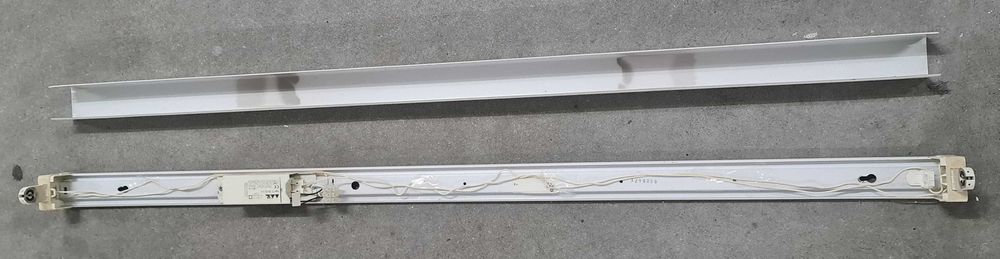 Armadura simples 120cm + balastro convencional para lâmpadas de 1x36W