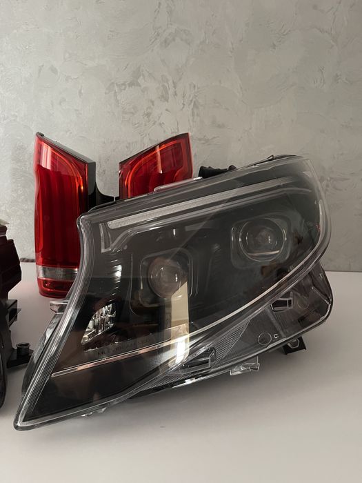 Передние фары Мерседес Бенц V-Class Vito w447