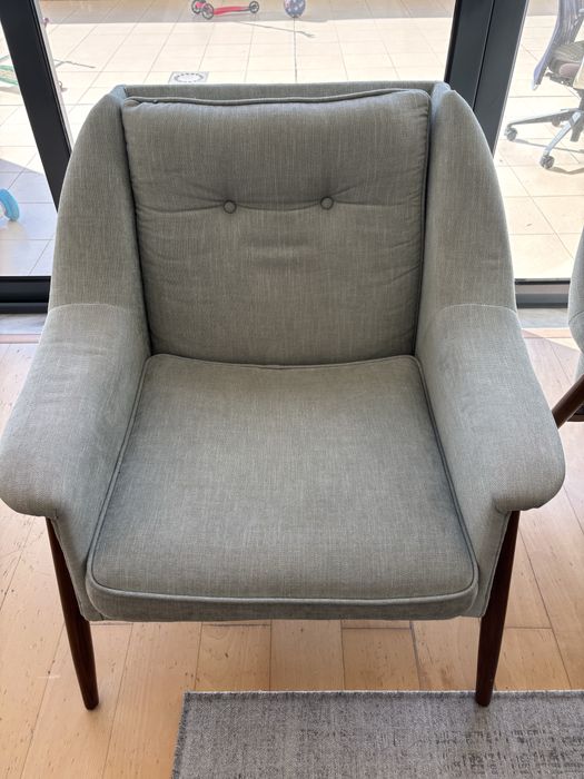 Cadeirões esverdeados AREA (conjunto)