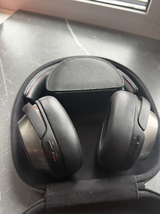 Навушники Mark Levinson 5909