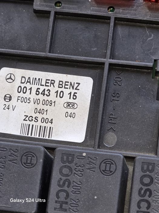 Skrzynka bezpieczników Mercedes atego