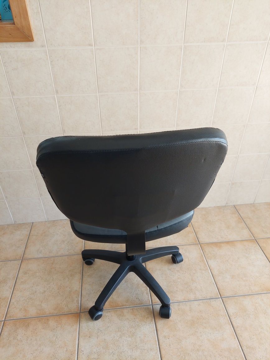 Cadeira  de   cequetaria