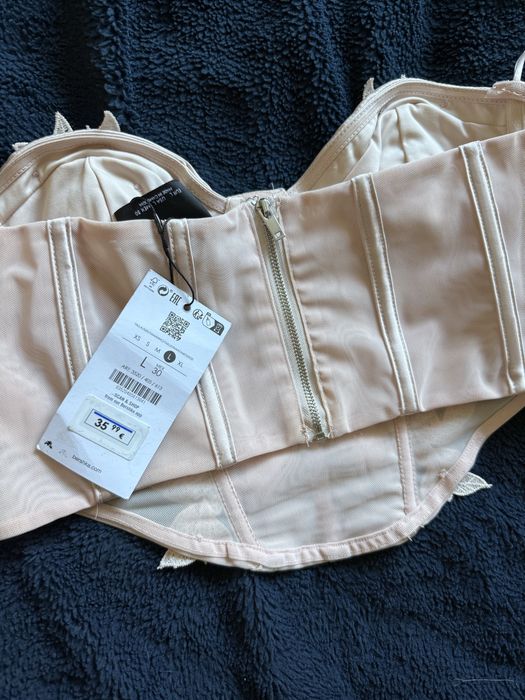 Piękny crop top