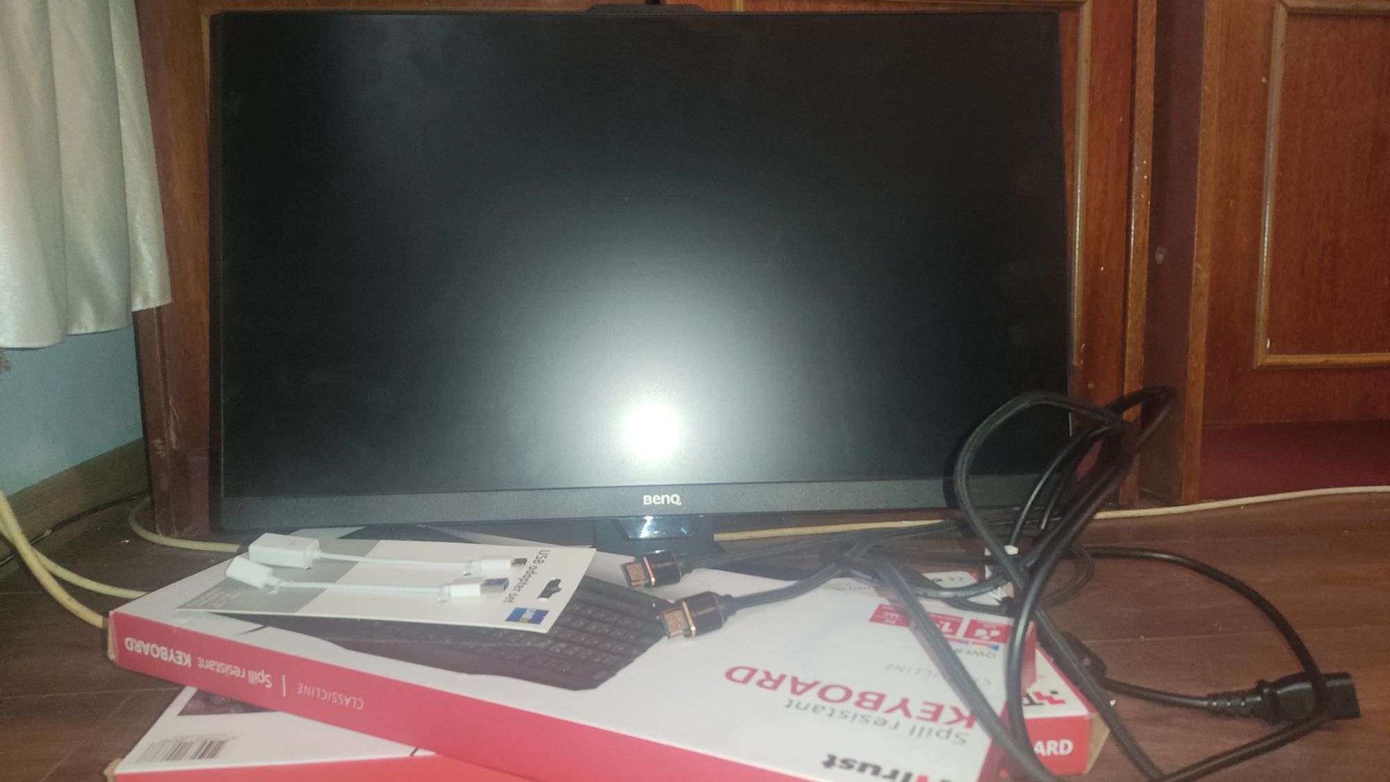 Продам монітор BENO CW2480-T