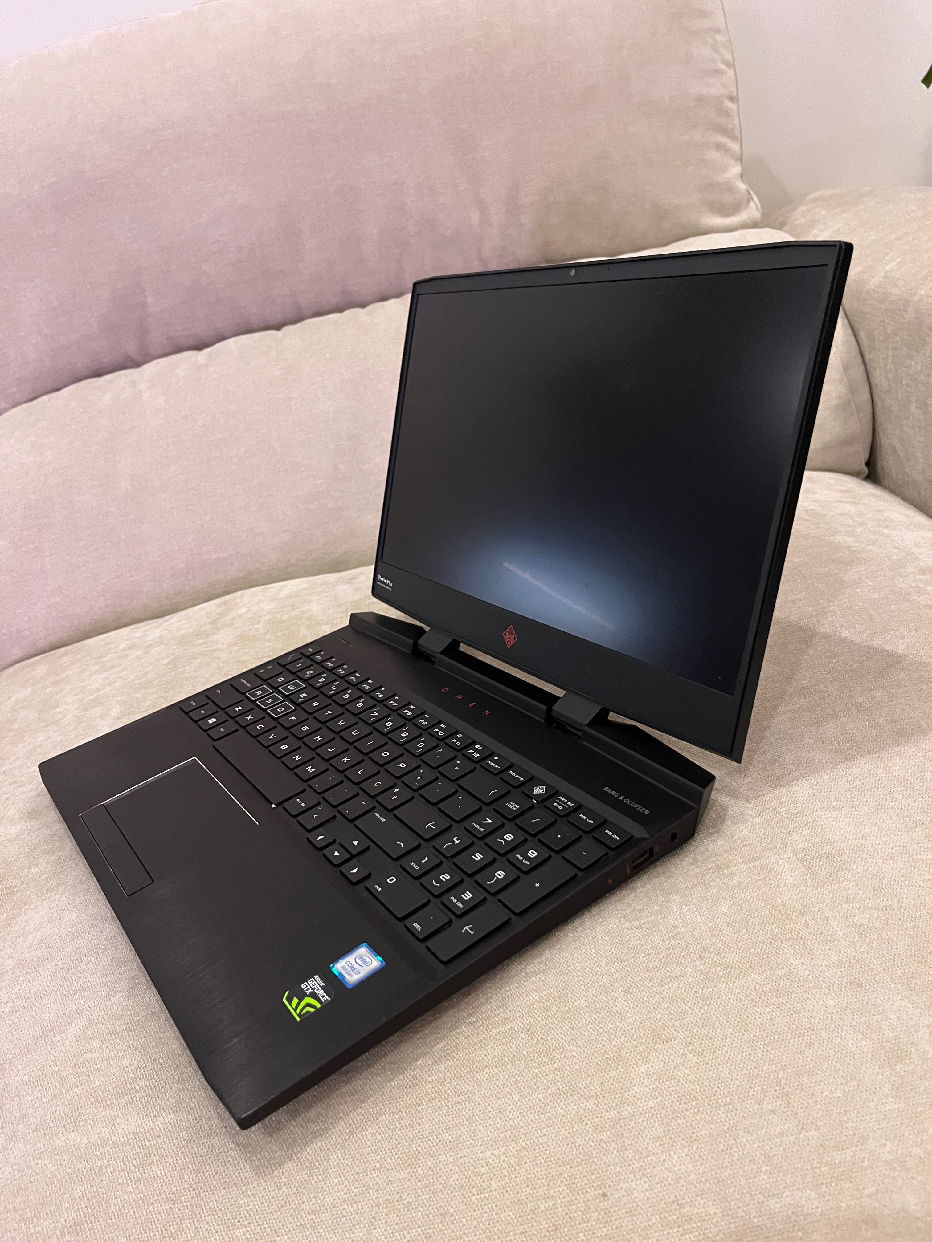 Portátil Gaming Omen - I7 8th Gen - NVIDIA Geforce GTX 1060