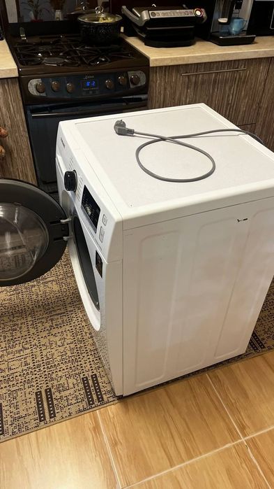 Продам пральну машину