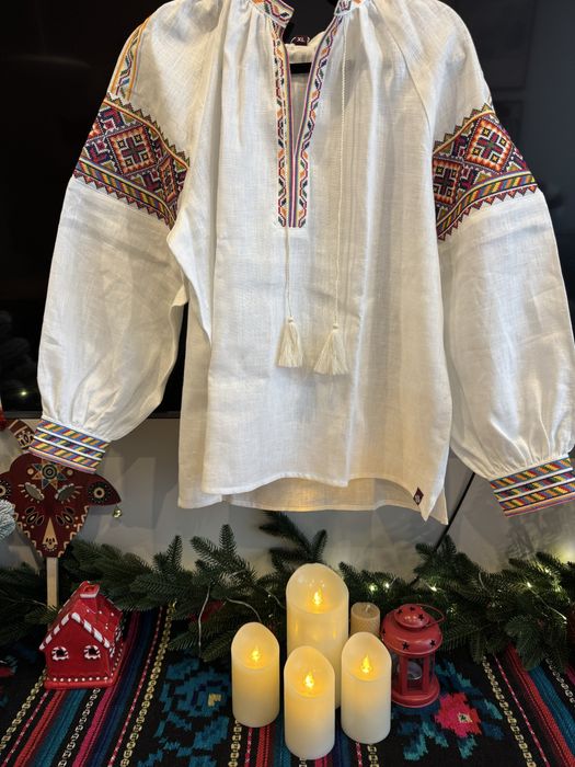 Вишита бойківська сорочка
