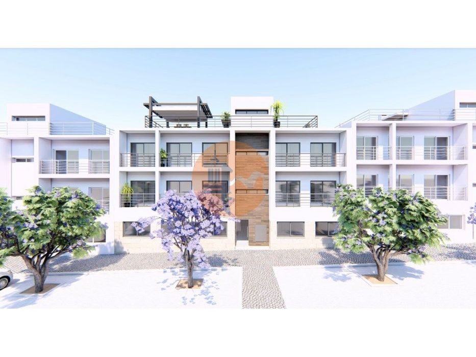 Apartamento T2 com garagem, elevador e terraço privativo com barbecue!