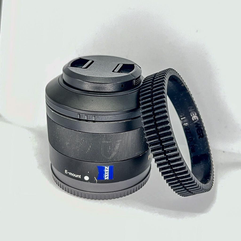 Sony Zeiss FE 35 mm f/2.8 ZA Sonnar T* (SEL35F28Z)