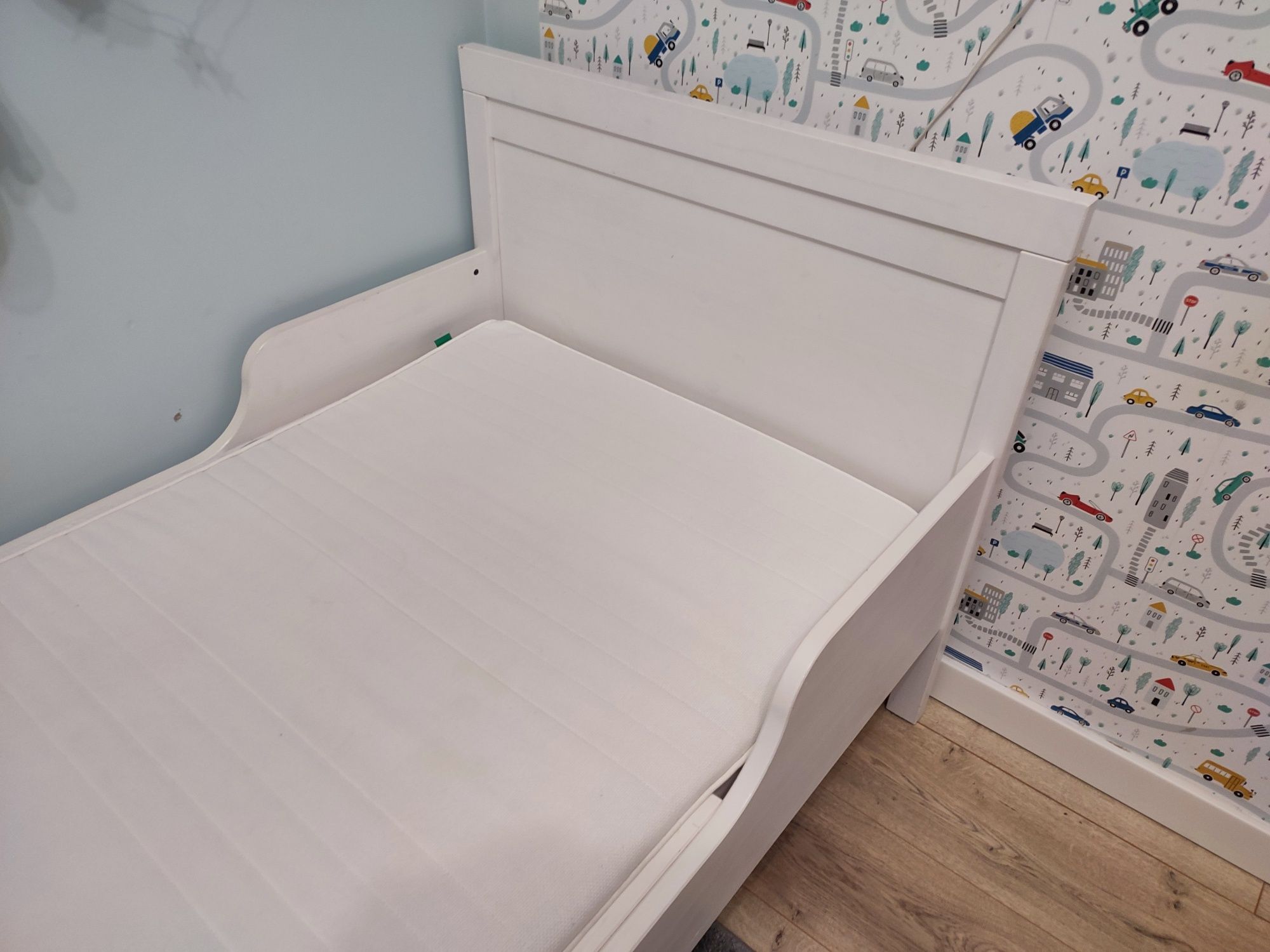 Łożko Ikea Sundvik drewniane białe regulowane materac