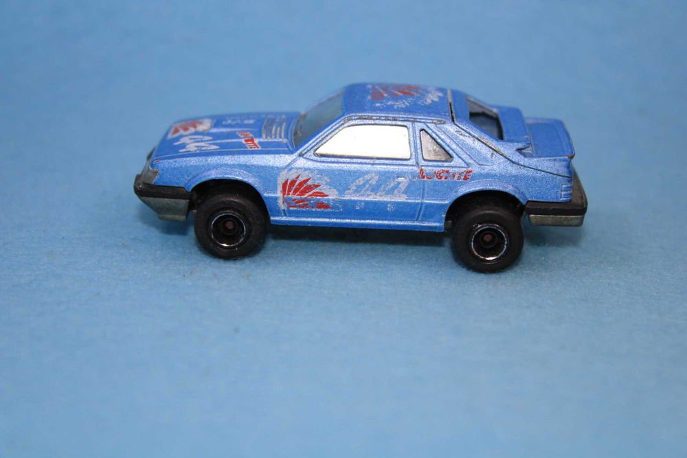 Miniatura antiga Majorette Ford Mustang SVO