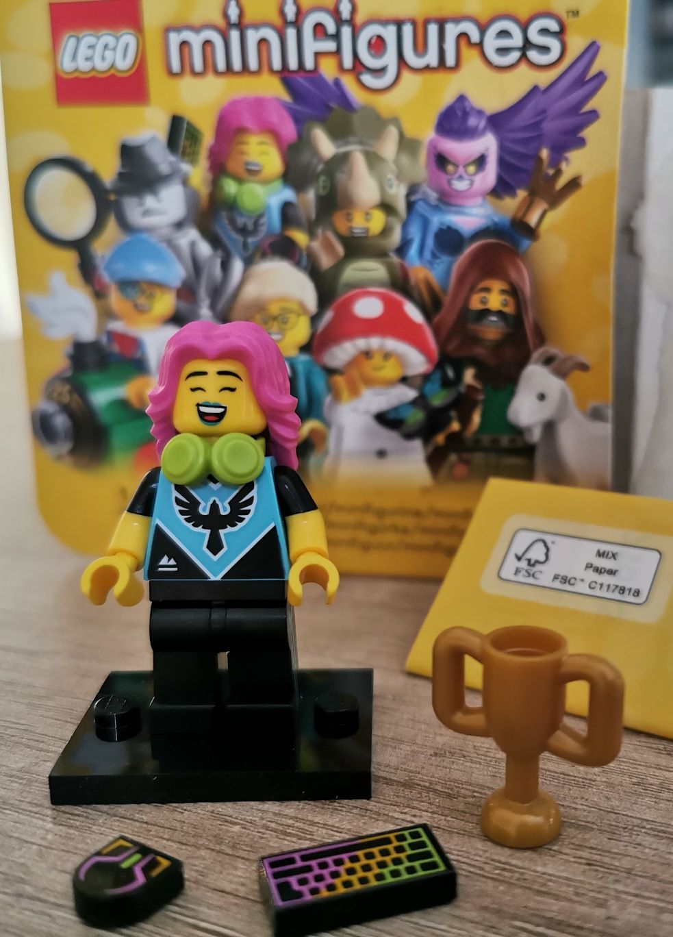 Lego minifigurka seria 25