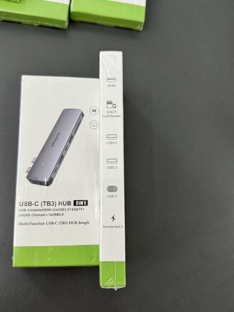 USB-C HUB 8in1 Thunderbolt 3 MacBook Pro, Air