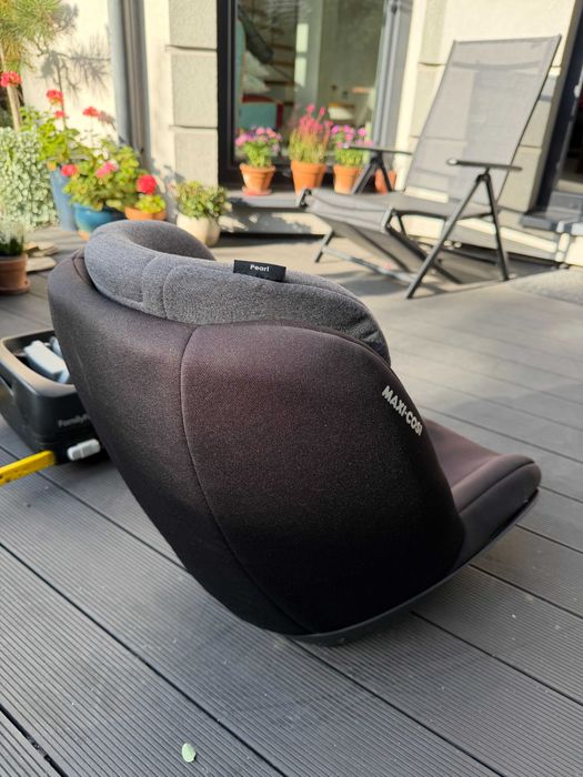 Fotelik samochodowy Maxi-Cosi Pearl Smart 9-18 kg z bazą Isofix