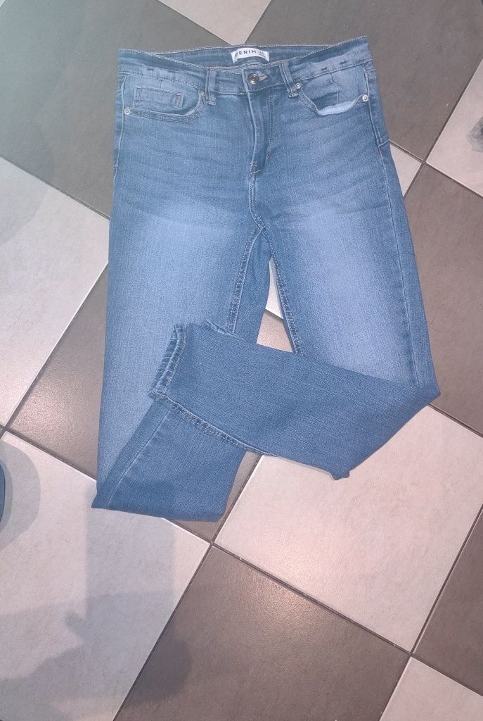 Spodnie damskie skiny rurki dżinsy jeansowe Sinsay 36